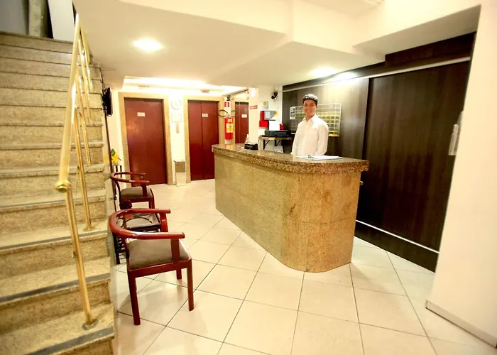 Lancaster Hotel 2*